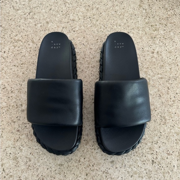 Braided Platform Slide Sandals - Picture 2 of 3